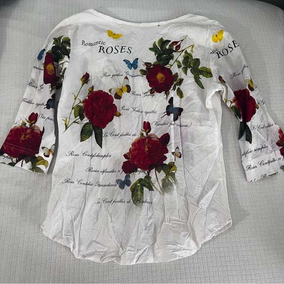 Flattering Flower Shirt - Picture 3 of 3